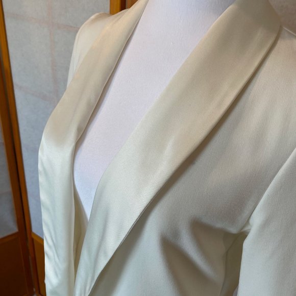 Bar III White/Cream Tuxedo Jacket - Excellent Condition - Size Small - Picture 2 of 12
